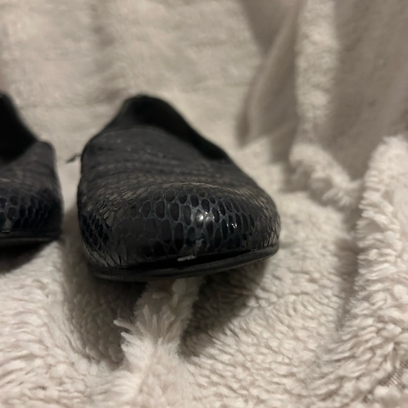 STUART WEITZMAN - Picture 12 of 14